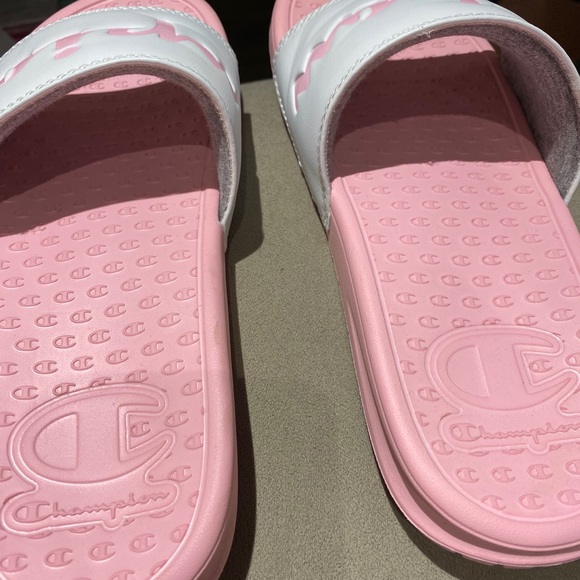 Champion Super Slide Split Script Pink Slides - Picture 14 of 14